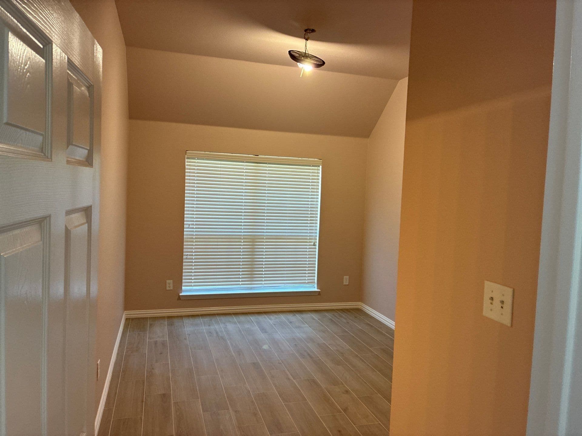 Gallery photos for Full Interior Tile and Paint Done - Countertops Are Next: Image #1