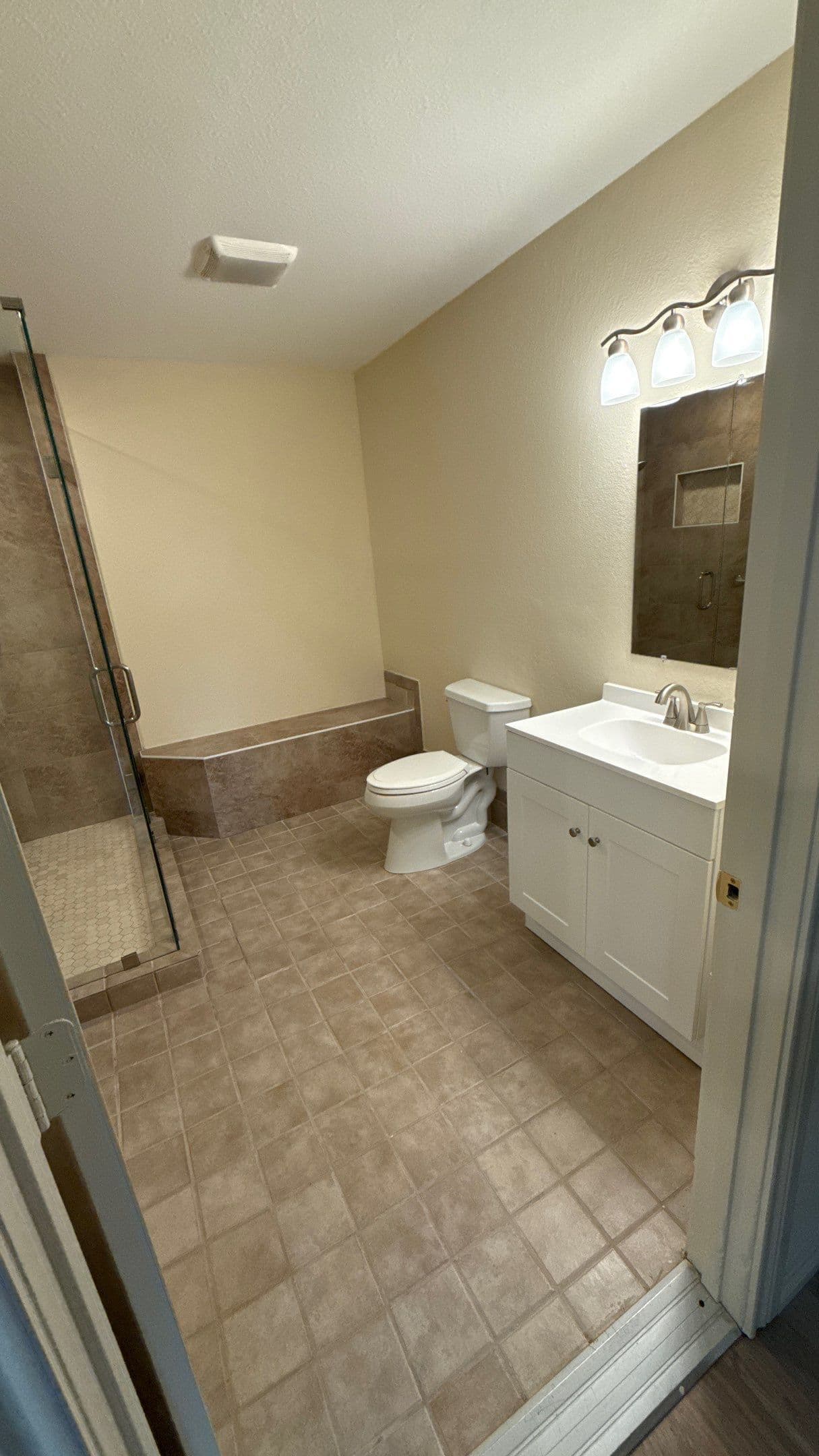 Gallery photos for Full Home Rebuild After a House Fire - Roof to Interior: Image #3